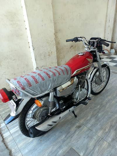 Bike Honda CG125s Self start Special Edition