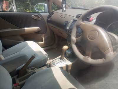 Honda City vario good condition on my name bater corolla