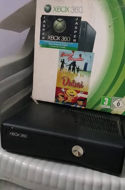 Xbox 360 Slim jesper 500gb with box