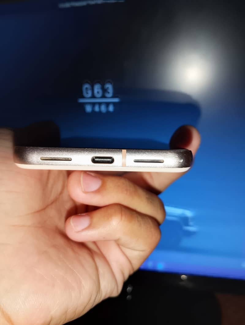 Google Pixel 8 3
