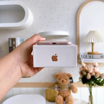 iphone 7 plus 128 GB my WhatsApp number 0329-70-43-995