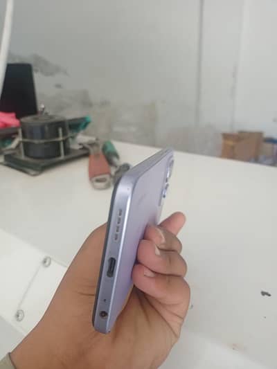 Infinix Hot 50i