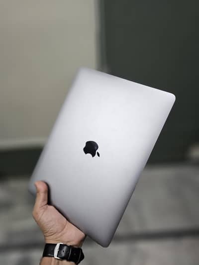 Macbook M1 Air (13 inches) (8gb 256gb)