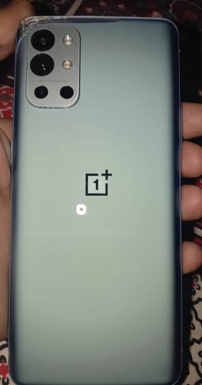 One Plus 9R