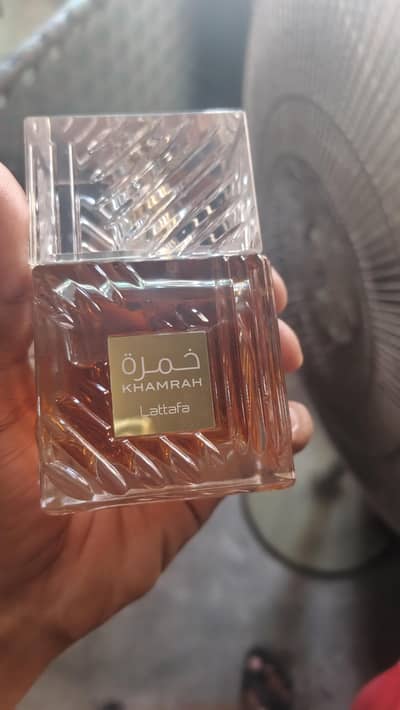 Khamrah Latafa. Perfume