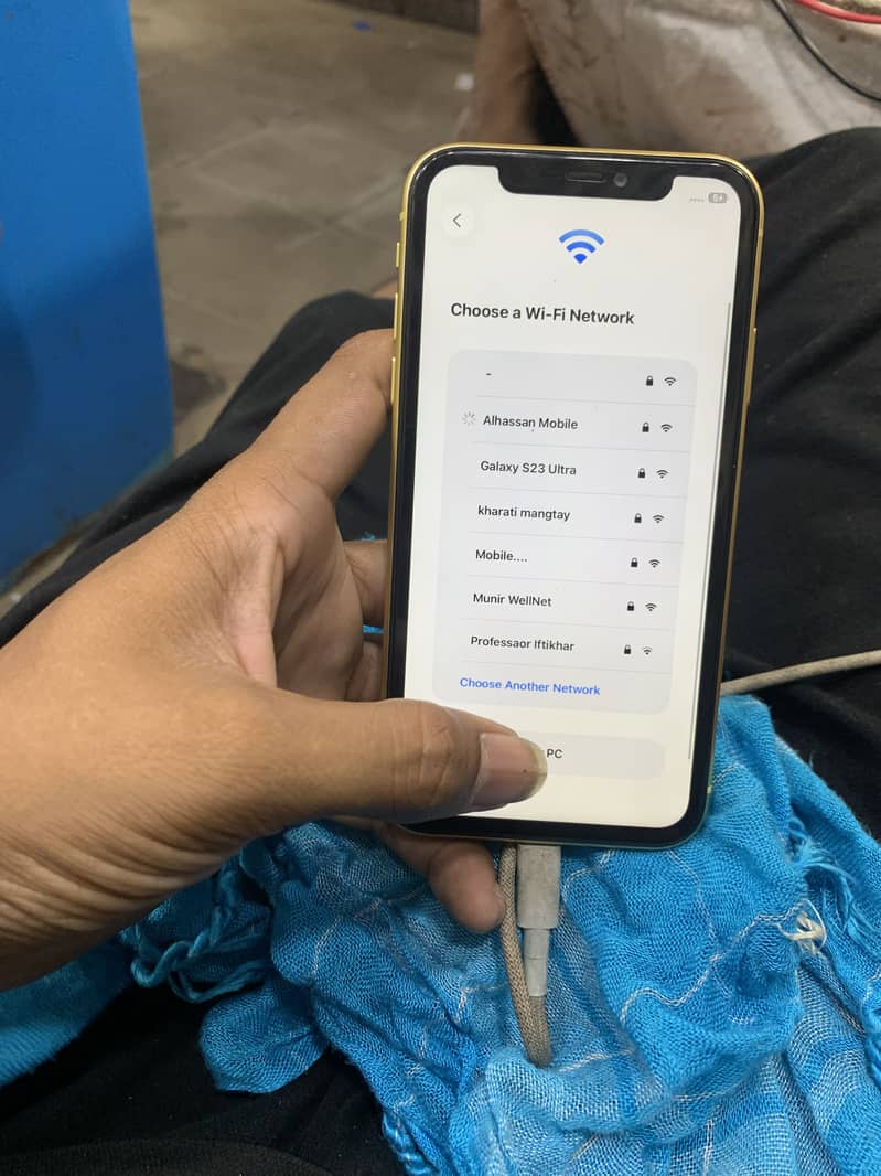 Apple iPhone 11 3