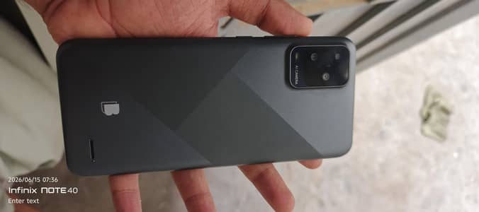 BLU Vivo 5