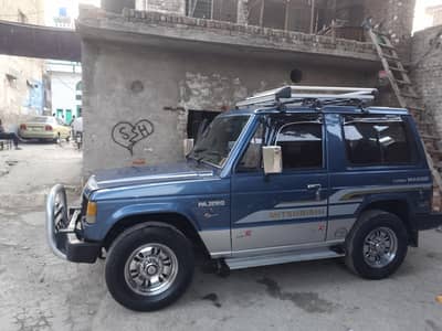 Mitsubishi Pajero 1985