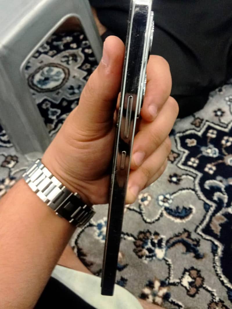 Infinix Note 40 4