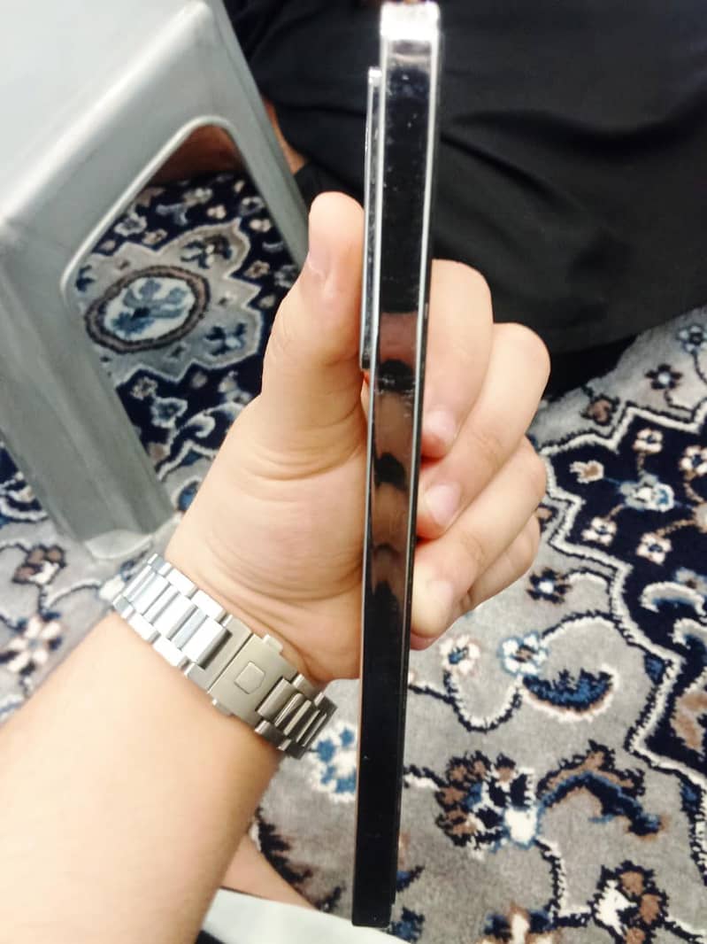 Infinix Note 40 5