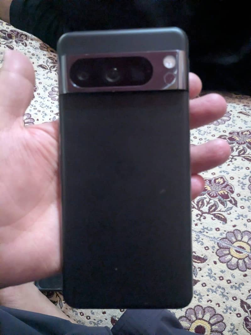 Google Pixel 8 Pro 0