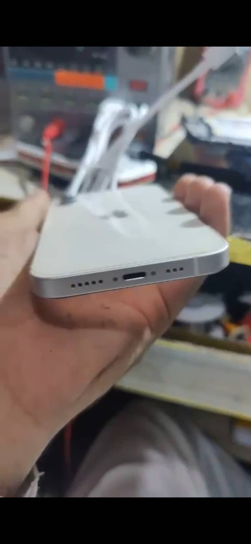 Apple iPhone 12 1