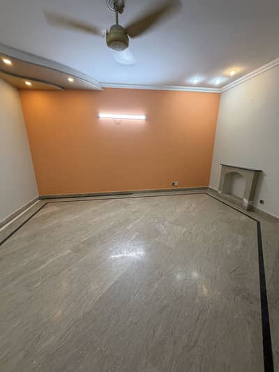 1 Kanal Upper Portion In Pcsir Phase 2