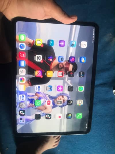 iPad Pro m4 256 gb with box and charger