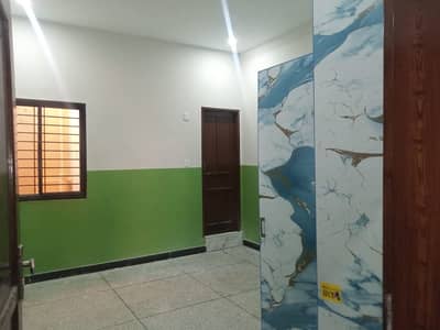 5 Marla 3rd floor available for rent
