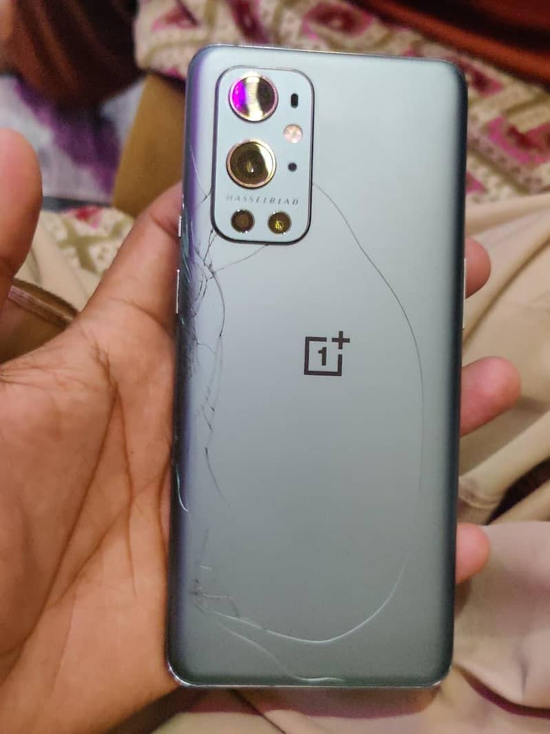One Plus 9 Pro 0