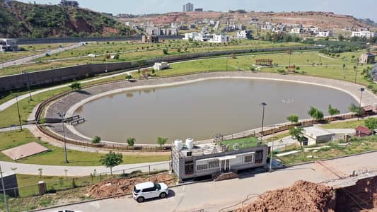 8 Marla Commercial Plot For Sale In DHA4