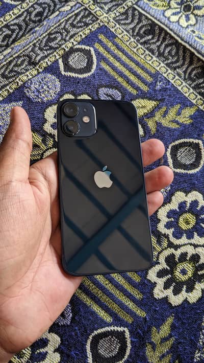 Apple iPhone 12 mini