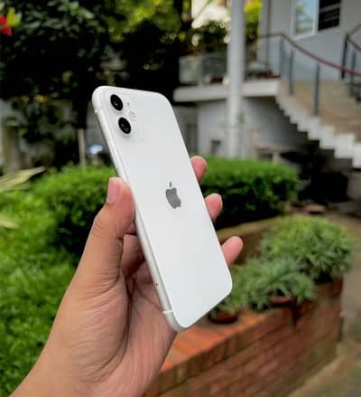 Google Pixel 6 Pro and iPhone 11 exchange 14 pro max