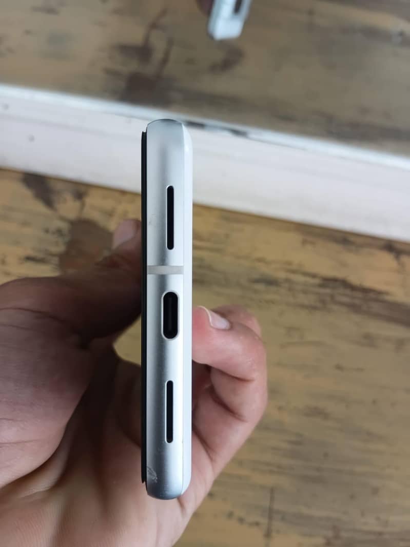 Google Pixel 7 6