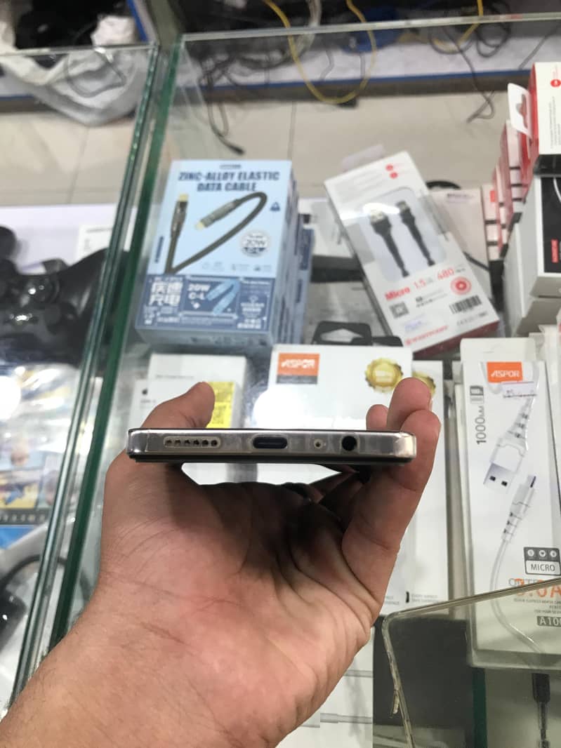 Tecno CAMON 30 5