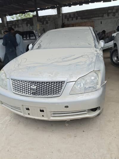 Toyota Crown 2005