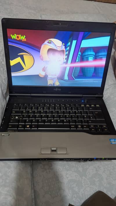 Fujitsu Core i3 3rd generation. Very good condition