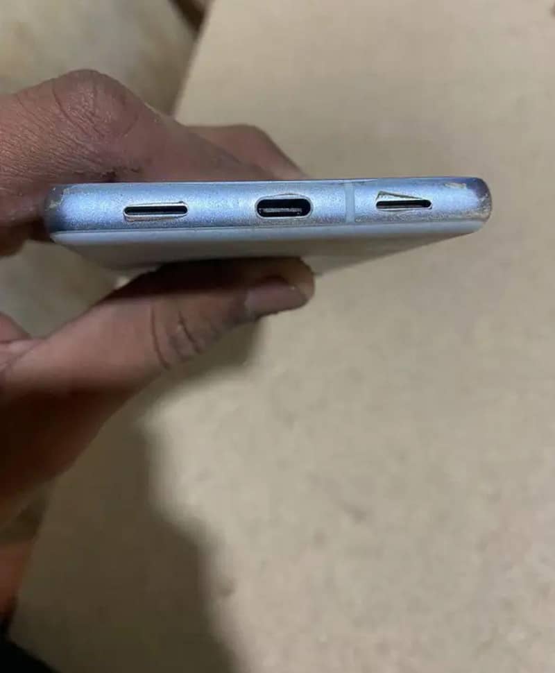 Google Pixel 7a 2
