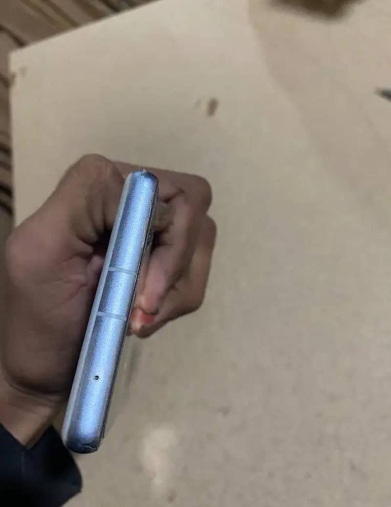 Google Pixel 7a 5