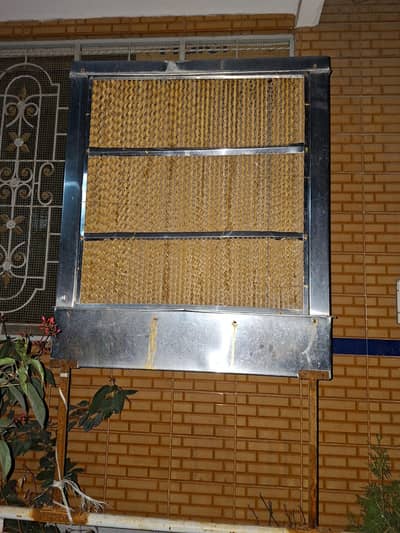 Lahoree cooler king size 32×34 neat and clean condition