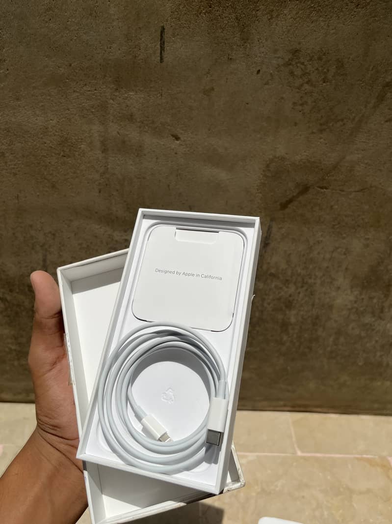 iPhone 13 7
