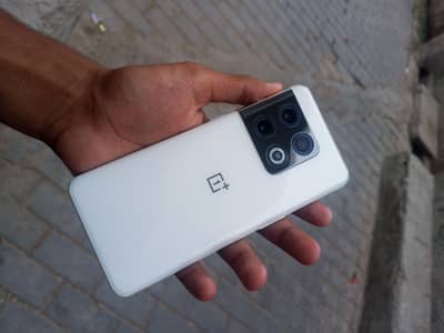 One Plus 10 Pro