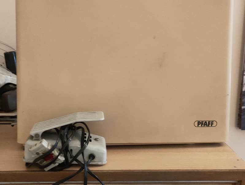 Praff Sewing Machine 1