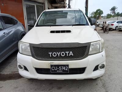 Toyota Hilux 2013