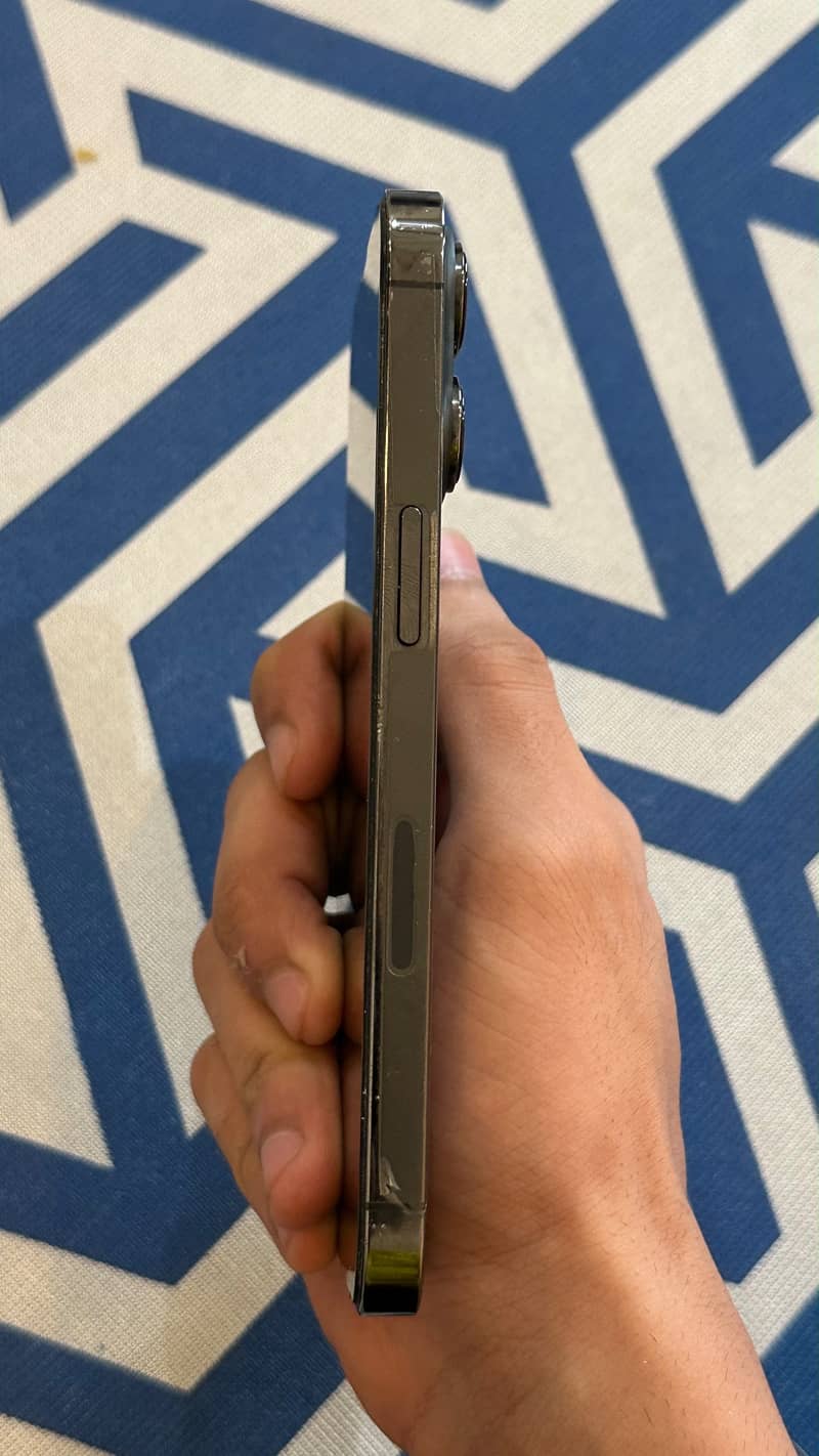 Iphone 13 pro 4