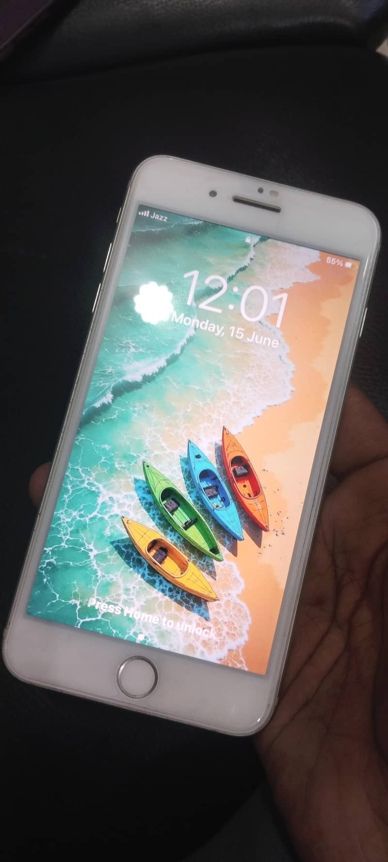 Apple iPhone 7 Plus 0