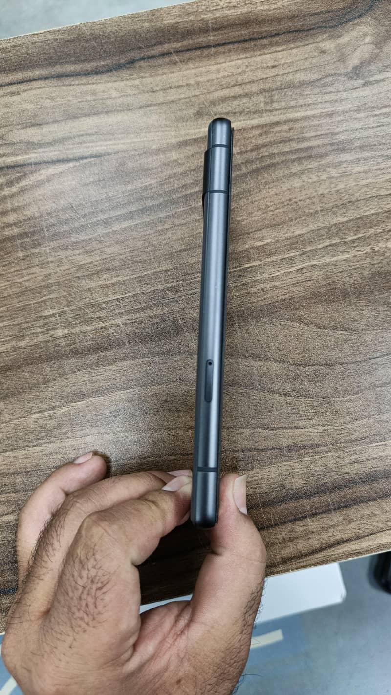 Google Pixel 7a 4