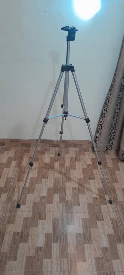tripod for sale
