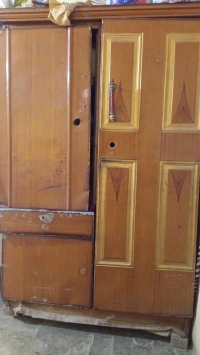 Used Steel Almari for Sale – Fair Condition