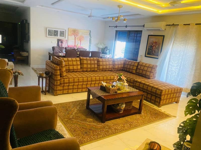 L shaped sofa 0