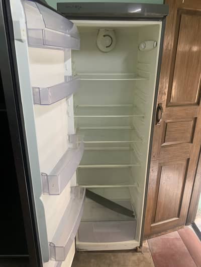 Zanussi Fridge Single Door