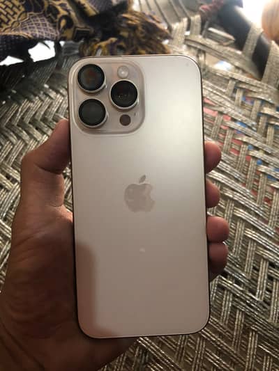 Apple iPhone 16 Pro Max