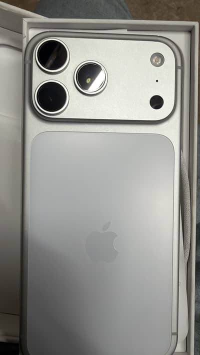 Apple iPhone 17 Pro Max