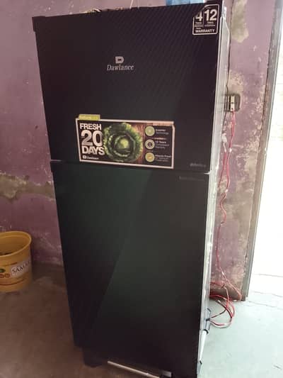 Dawlance Large Capacity Fridge – Perfect for Large Families