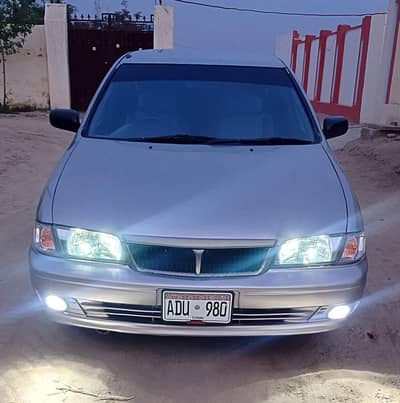 Nissan sunny 2001 Model