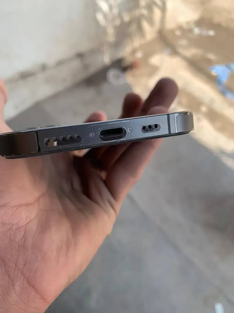 Iphone 12pro 7
