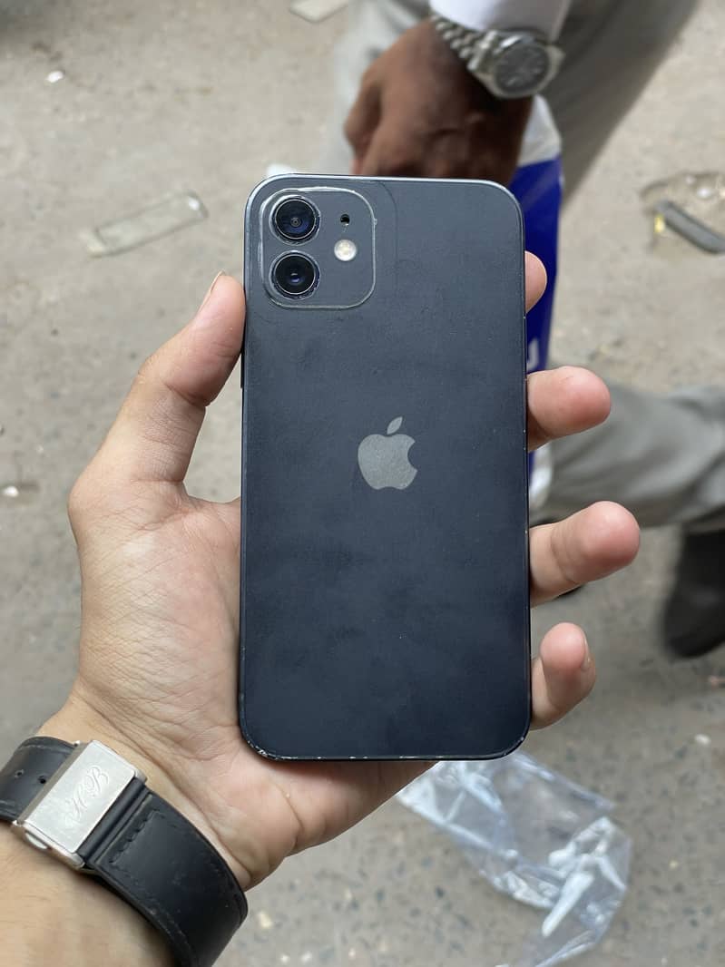 Apple iPhone 12 0