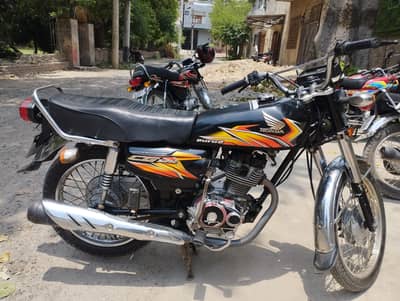 Honda CG 125 (2022 Model)