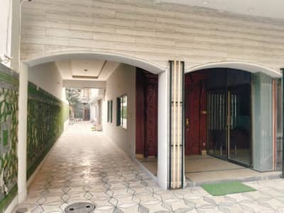 23 Marla Commercial Use Luxury House For Rent - 6 Bedroom - Prime Location