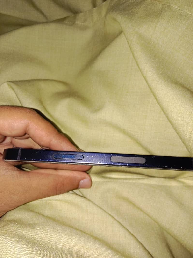 Apple iPhone 12 mini 2
